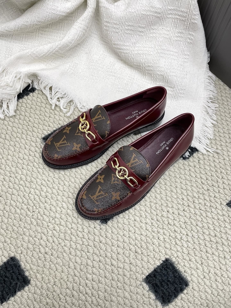 l0vis Vvtt0n loafers